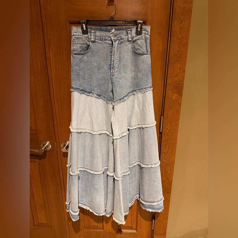 Blue Velvet Light Blue Tiered Wide-Leg Denim Jeans